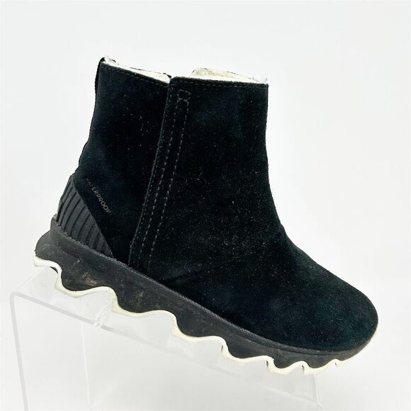 Sorel Women's Kinetic Short Waterproof Winter Boots Black Size 6 Comfort Fall - Picture 1 of 13